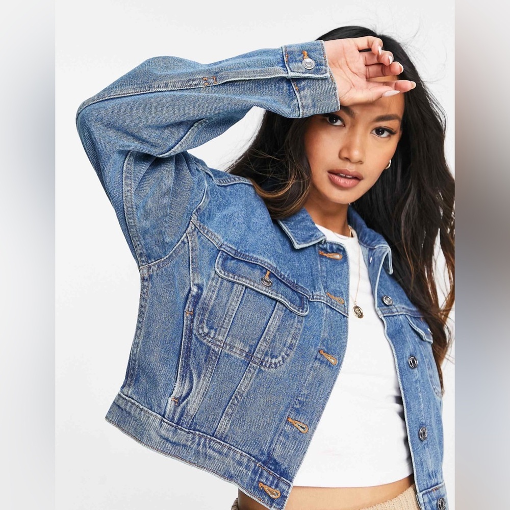 NWOT ASOS Denim Cropped Blue Jean Jacket with Silver Hardware - Picture 4 of 10